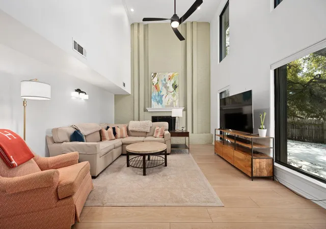 4th image of 6203 Olympic Overlook Dr, Austin, TX 78746 | MLS# 8274370
