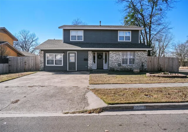 Photo 2 of Single family home for sale at 3300 Lake Inks Ave, Killeen, TX 76543 | MLS# 1567359 | Listing updated on 2026-08-21