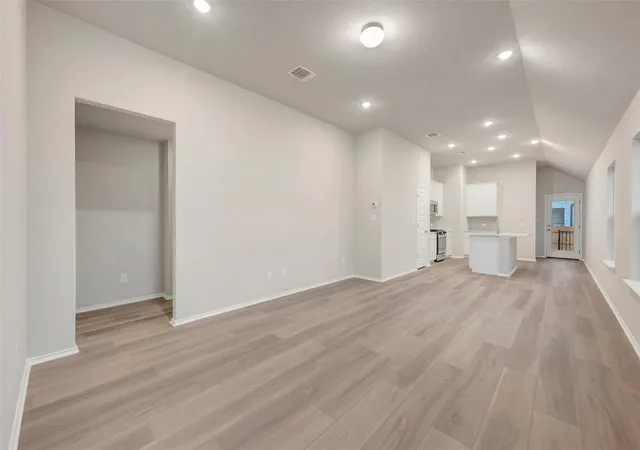 3rd image of 118 Big Banyon Dr, Dripping Springs, TX 78620 | MLS# 1035592
