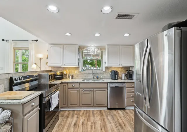Photo 2 of Single family home for sale at 775 Ramblewood Dr, Canyon Lake, TX 78133 | MLS# 4861678 | Listing updated on 2026-05-08