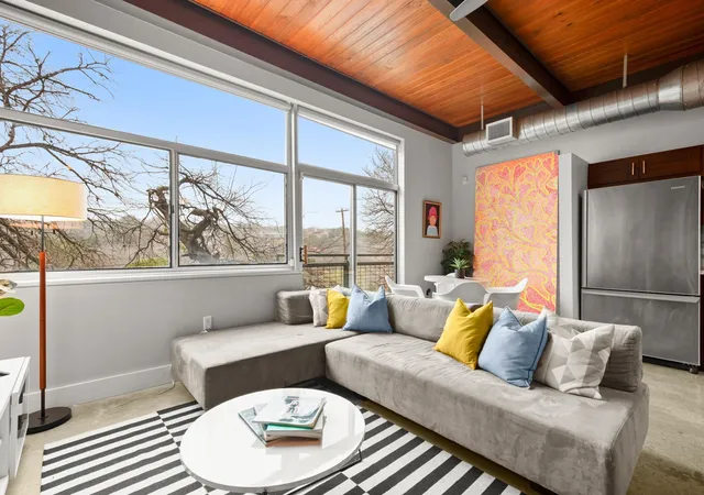 4th image of 2205 N Lamar Blvd #114, Austin, TX 78705 | MLS# 9146347