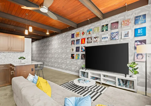 5th image of 2205 N Lamar Blvd #114, Austin, TX 78705 | MLS# 9146347
