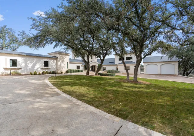 Photo 3 of Single family home for sale at 26100 Countryside Dr, Spicewood, TX 78669 | MLS# 8697049 | Listing updated on 2026-08-18