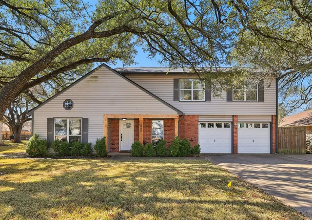 3rd image of 1600 Wood Rock Dr, Round Rock, TX 78681 | MLS# 9935219