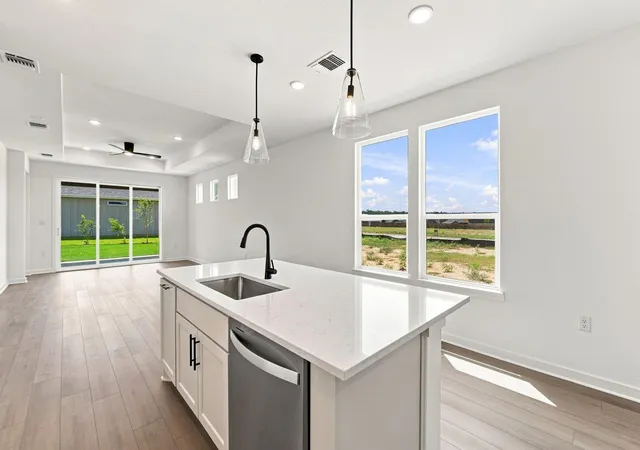 Photo 4 of Single family home for sale at 190 Frontera Dr, Bastrop, TX 78602 | MLS# 3485264 | Listing updated on 2026-08-24