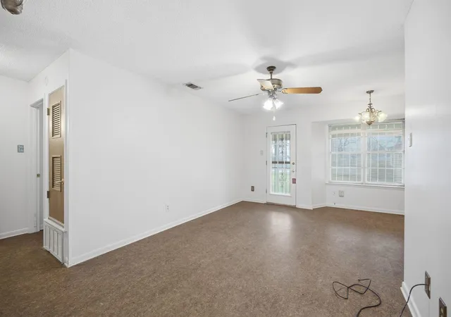 4th image of 8516 Woodstone Dr, Austin, TX 78757 | MLS# 6621388