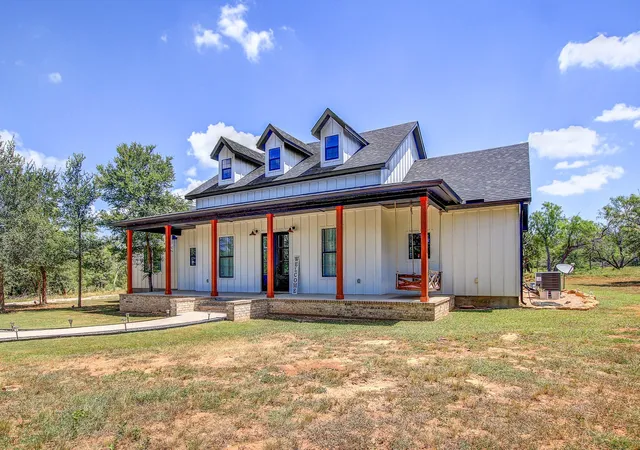 2nd image of 142 Anderson Dr, Red Rock, TX 78662 | MLS# 2227345
