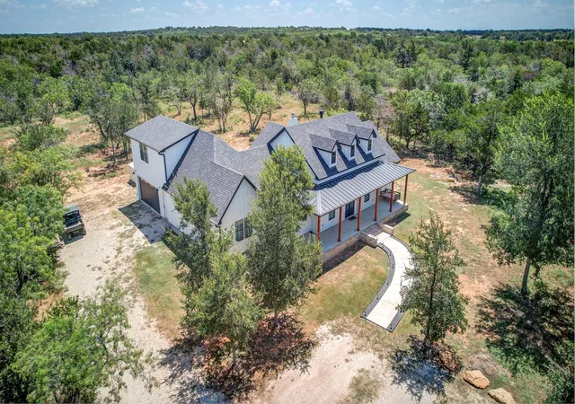 3rd image of 142 Anderson Dr, Red Rock, TX 78662 | MLS# 2227345