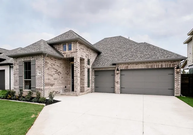 Photo 2 of Single family home for sale at 242 Melody Rd, Lockhart, TX 78644 | MLS# 5152644 | Listing updated on 2026-09-20