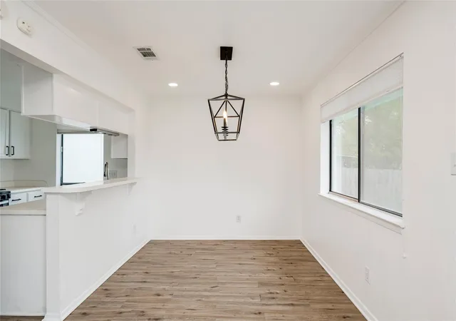 5th image of 6705 Lancret Hill Dr, Austin, TX 78745 | MLS# 8478446