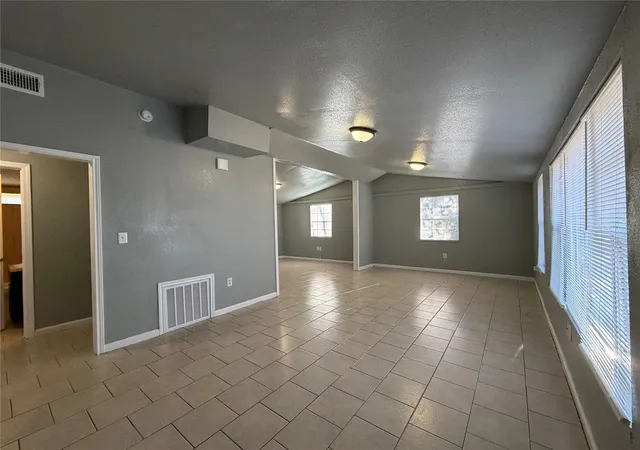 4th image of 804 Evergreen Dr, Killeen, TX 76541 | MLS# 4995942