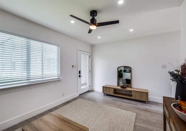 3rd image of 1200 E 52Nd St, Austin, TX 78723