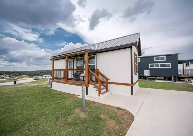 Photo 1 of Manufactured home for sale at 5386 Ranch Rd 1376, Fredericksburg, TX 78624 | MLS# 5301345 | Listing updated on 2026-10-10