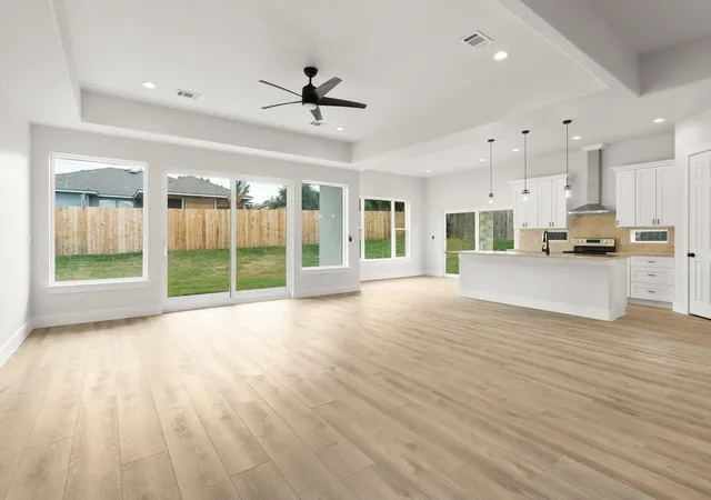 4th image of 20405 Sunset Strip St, Lago Vista, TX 78645 | MLS# 8657655