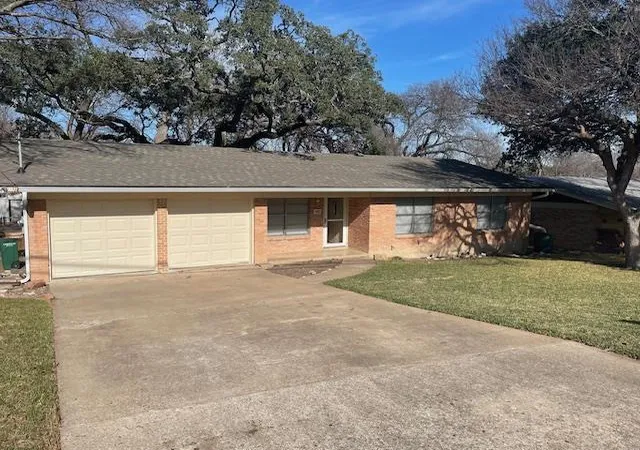 Photo 1 of Single family home for sale at 102 W Covington Dr, Austin, TX 78753 | MLS# 5572535 | Listing updated on 2026-08-27