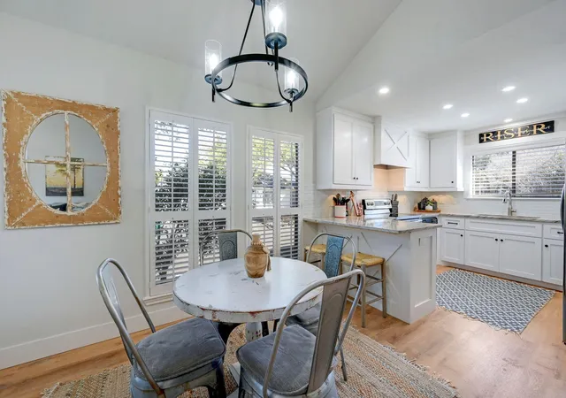 4th image of 213 Overlook Ct, Wimberley, TX 78676 | MLS# 7922295