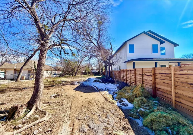 Photo 2 of Land for sale at 7407 Carver Ave, Austin, TX 78752 | MLS# 1322664 | Listing updated on 2026-09-12