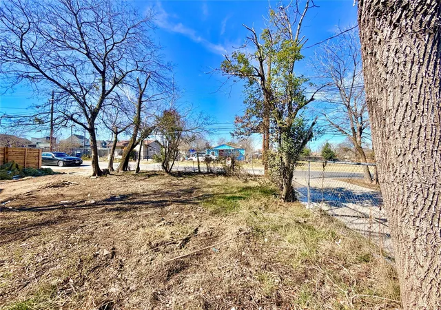 Photo 4 of Land for sale at 7407 Carver Ave, Austin, TX 78752 | MLS# 1322664 | Listing updated on 2026-09-30