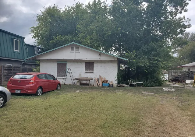 15th image of 2608 And 2610 Rogers Ave, Austin, TX 78722 | MLS# 5778363