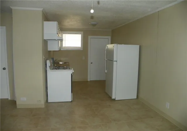 2nd image of 2608 And 2610 Rogers Ave, Austin, TX 78722 | MLS# 5778363