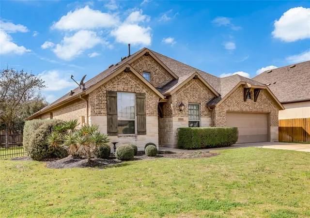 Photo 3 of Sale Pending at 22207 Cape Travis Bnd, Lago Vista, TX 78645 | MLS# 6075863 | Listing updated on 2026-09-29