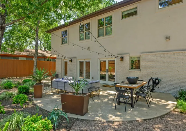 36th image of 2307 Alta Vista Ave, Austin, TX 78704 | MLS# 8411444
