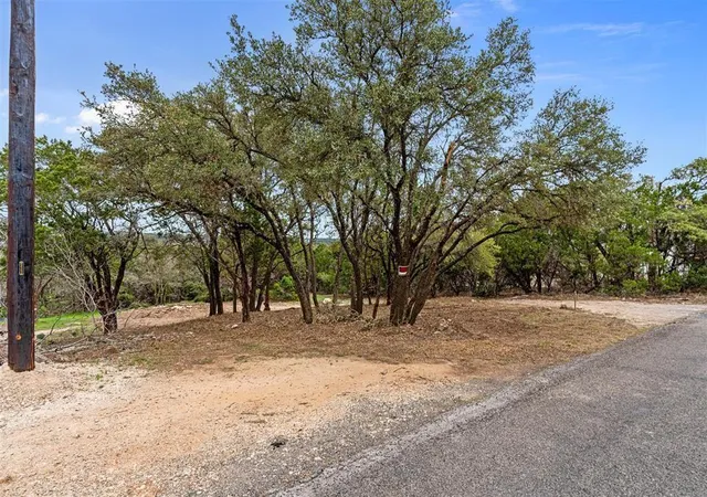 Homes for sale in Jonestown, TX | 18324 Roundrock Rd, Jonestown, TX 78645 | MLS# 9315901