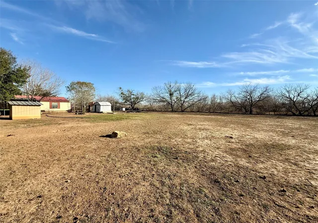 4th image of 685 Fox Ln, Lockhart, TX 78644 | MLS# 4067184