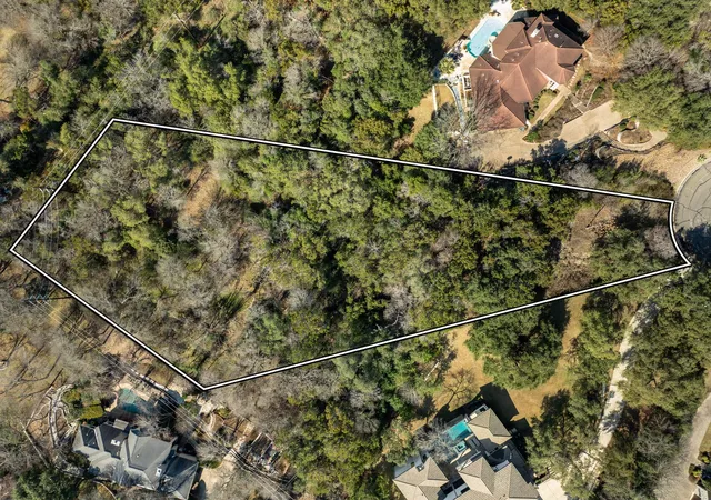 2nd image of 104 Birnam Wood Ct, Austin, TX 78746 | MLS# 9818142