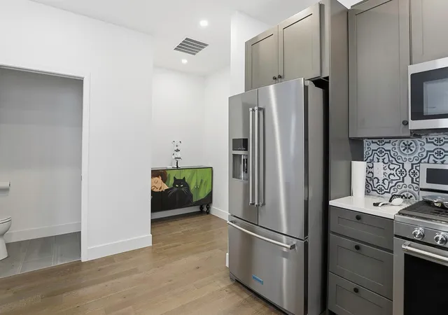 3rd image of 1208 W Oltorf St #A, Austin, TX 78704 | MLS# 2012118