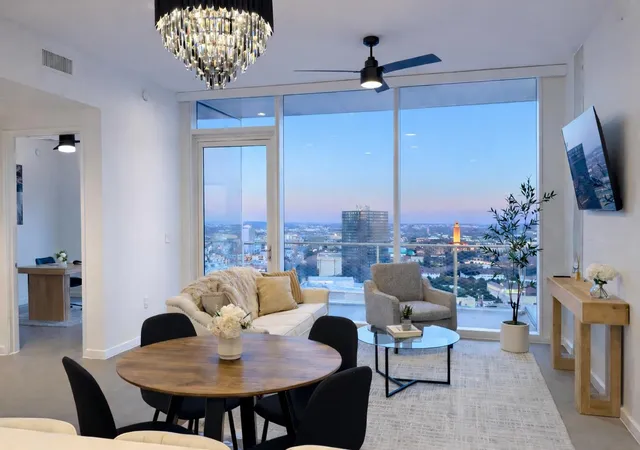 2nd image of 313 W 17Th St #2301, Austin, TX 78701 | MLS# 9810110