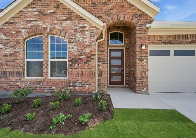 2nd image of 359 Grey Leaf Rd, Buda, TX 78610 | MLS# 9051882