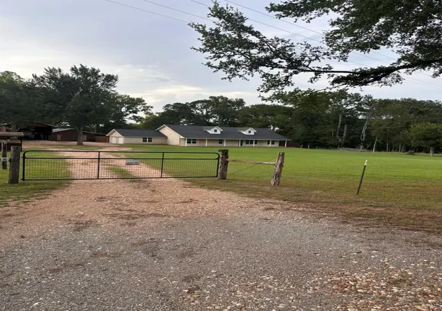 3rd image of 788 Fm 2571, Smithville, TX 78957 | MLS# 4880698
