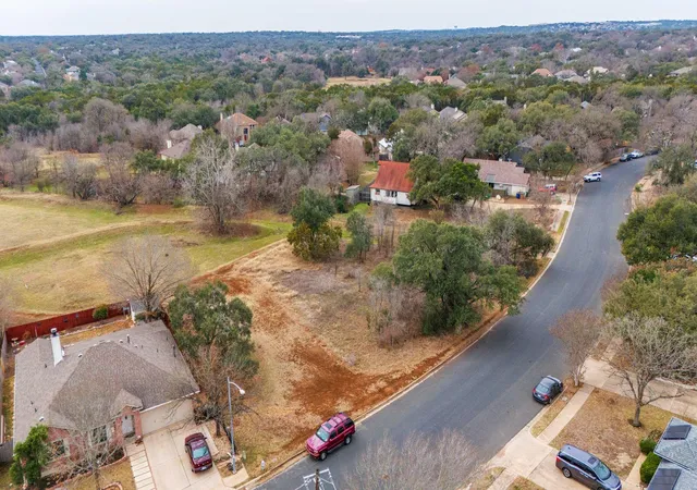 Photo 1 of Land for sale at 5609 Kayview Dr, Austin, TX 78749 | MLS# 6178657 | Listing updated on 2026-07-01