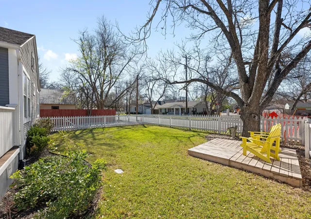 Photo 2 of Single family home for sale at 1407 S Myrtle St, Georgetown, TX 78626 | MLS# 8902838 | Listing updated on 2026-07-18