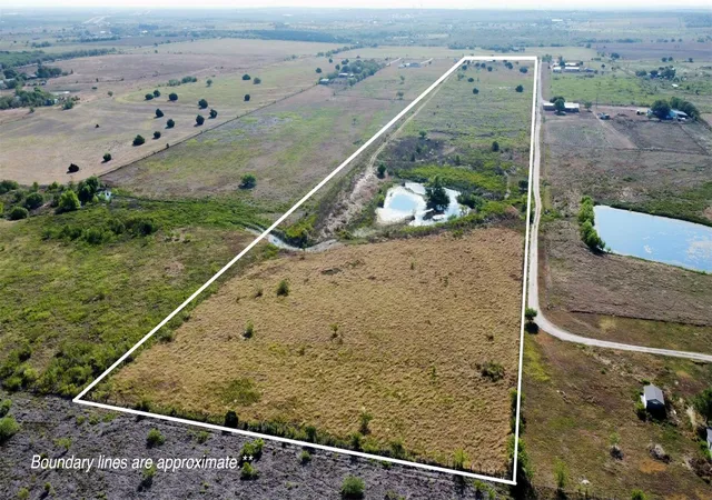 Land for sale at 14024 Graef Rd, Creedmoor, TX 78610 | MLS# 7008742