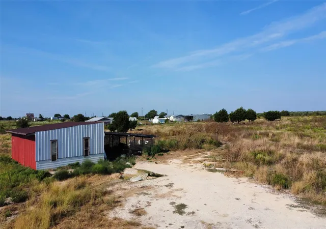 Photo 3 of House for sale at 14024 Graef Rd, Creedmoor, TX 78610 | MLS# 7008742 | Listing updated on 2026-10-02