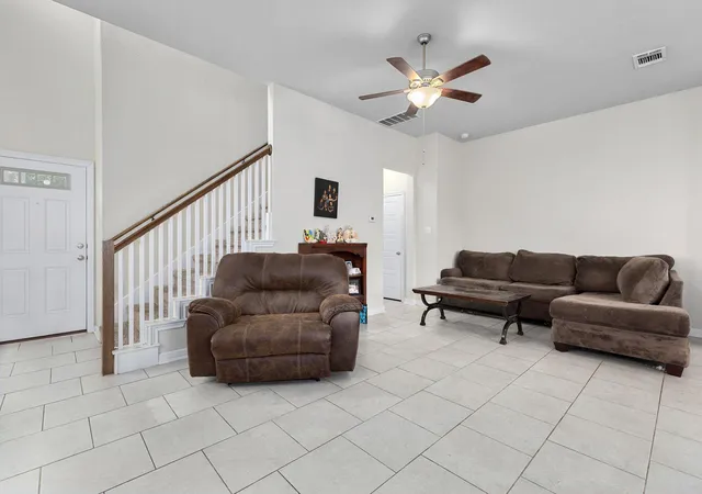 Homes for sale in Pflugerville, TX | 2210 Dillon Pond Ln #B, Pflugerville, TX 78660 | MLS# 3132334