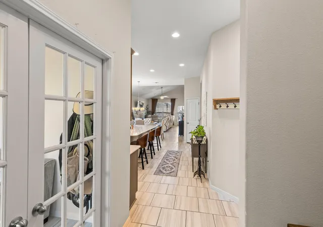 Photo 3 of Single family home for sale at 276 Finstown St, Hutto, TX 78634 | MLS# 2381058 | Listing updated on 2026-09-02