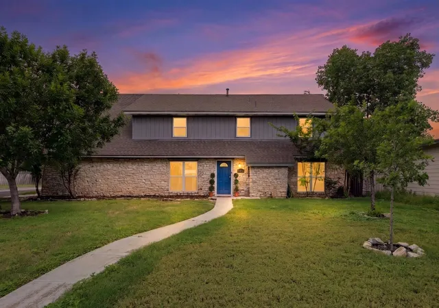 Homes for sale in San Antonio, TX | 827 Briarcliff Dr, San Antonio, TX 78213 | MLS# 7497433