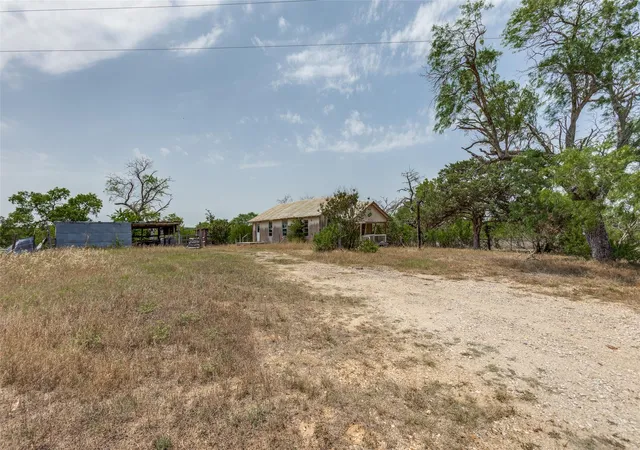 4th image of 9557 Fm 86, Lockhart, TX 78644 | MLS# 6322779
