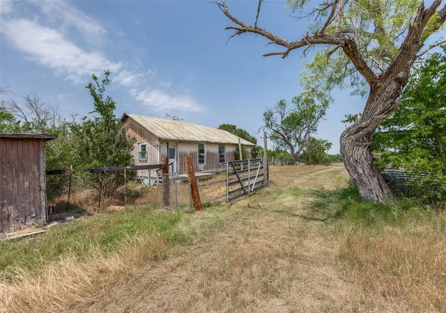 5th image of 9557 Fm 86, Lockhart, TX 78644 | MLS# 6322779