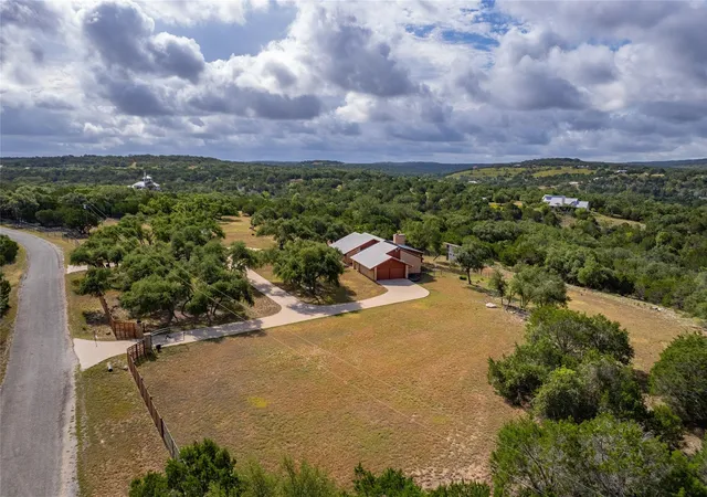 2nd image of 300 Sycamore Valley Rd, Dripping Springs, TX 78620 | MLS# 9390487