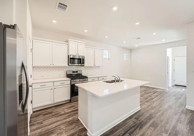 3rd image of 188 Weaver Ln, Bastrop, TX 78602 | MLS# 9925709