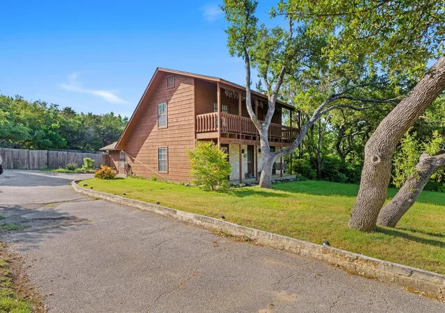 2nd image of 103 S Laurelwood Dr Dr S, Austin, TX 78733 | MLS# 2013583
