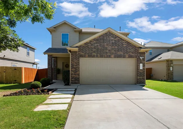 Photo 1 of Sale Pending at 10117 Crescendo Ln, Austin, TX 78747 | MLS# 5958758 | Listing updated on 2026-10-12