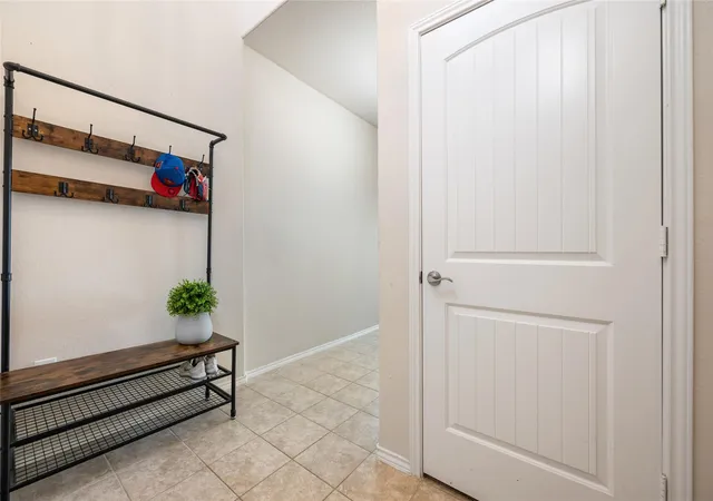 Photo 3 of Sale Pending at 10117 Crescendo Ln, Austin, TX 78747 | MLS# 5958758 | Listing updated on 2026-10-12