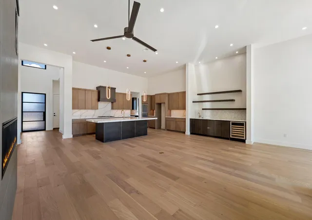 Photo 2 of Single family home for sale at 103 Via Roma Ct, Horseshoe Bay, TX 78657 | MLS# 7367098 | Listing updated on 2026-09-15