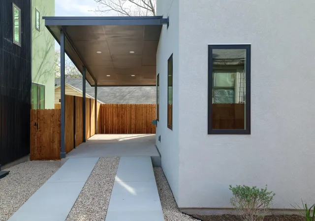 22nd image of 2818 E 22nd St #1, Austin, TX 78722 | MLS# 2184899