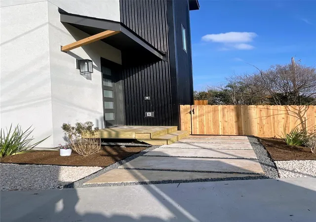 4th image of 2818 E 22Nd St #1, Austin, TX 78722 | MLS# 2184899